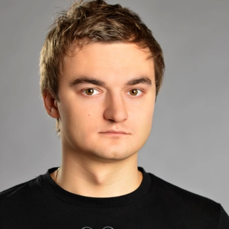Алексей Мельников