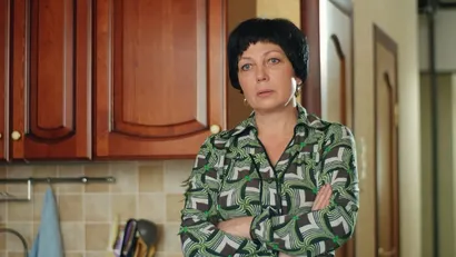 4 серия. Девушка сына