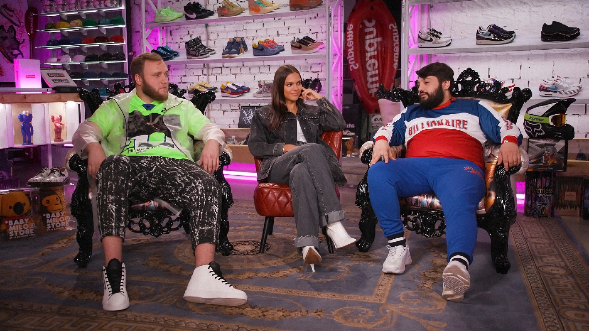 Вики Одинцова, Тамби, Илья Макаров