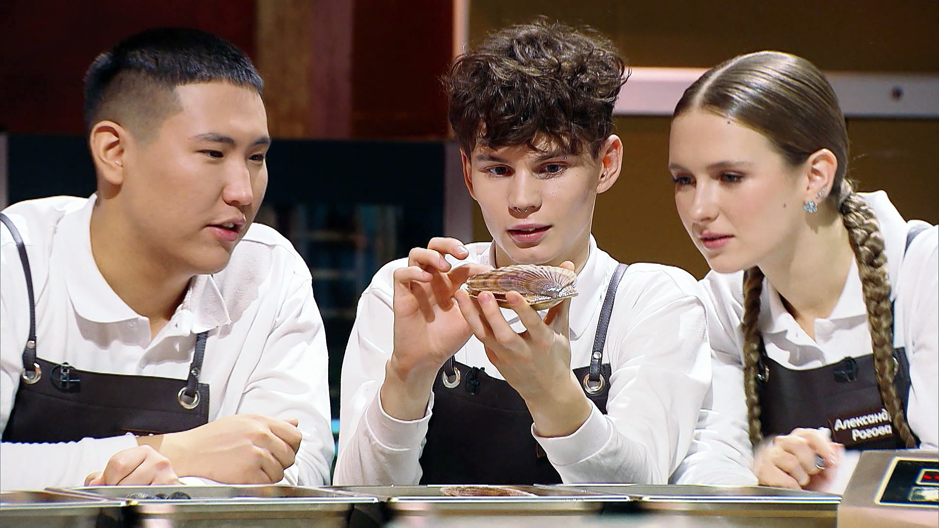 Молодые ножи Новая кровь 2 сезон 5 выпуск